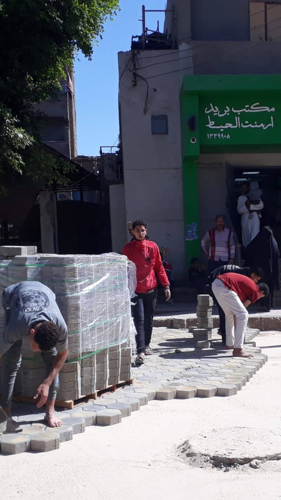 تطوير شامل وإنارة جديدة وحملات مرور مكثفة بأرمنت في الأقصر